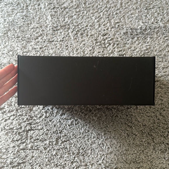 Prada - Full Set Empty Shoebox: Tissue Paper, Dust Bag, and Prada Band - Picture 9 of 10